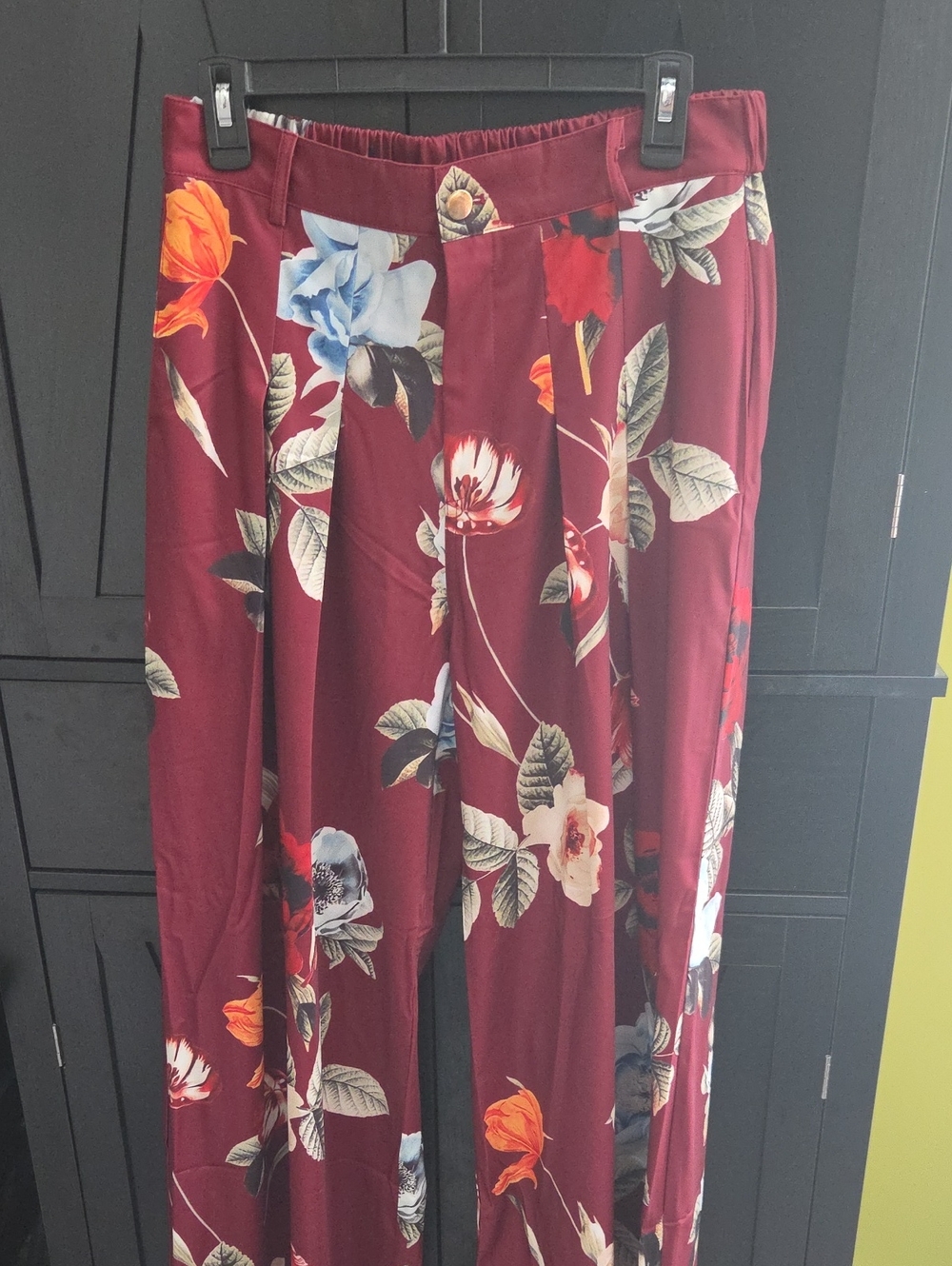 LC Lizette Collection - Floral Wide-Leg Pants in Burgundy